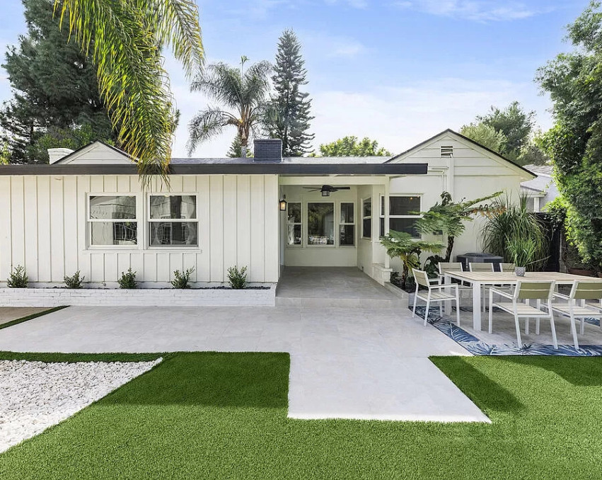 Bright & Beautiful luxury Home