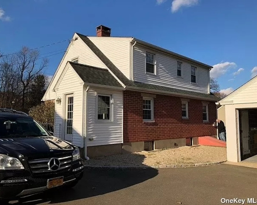 Single Family House in CT