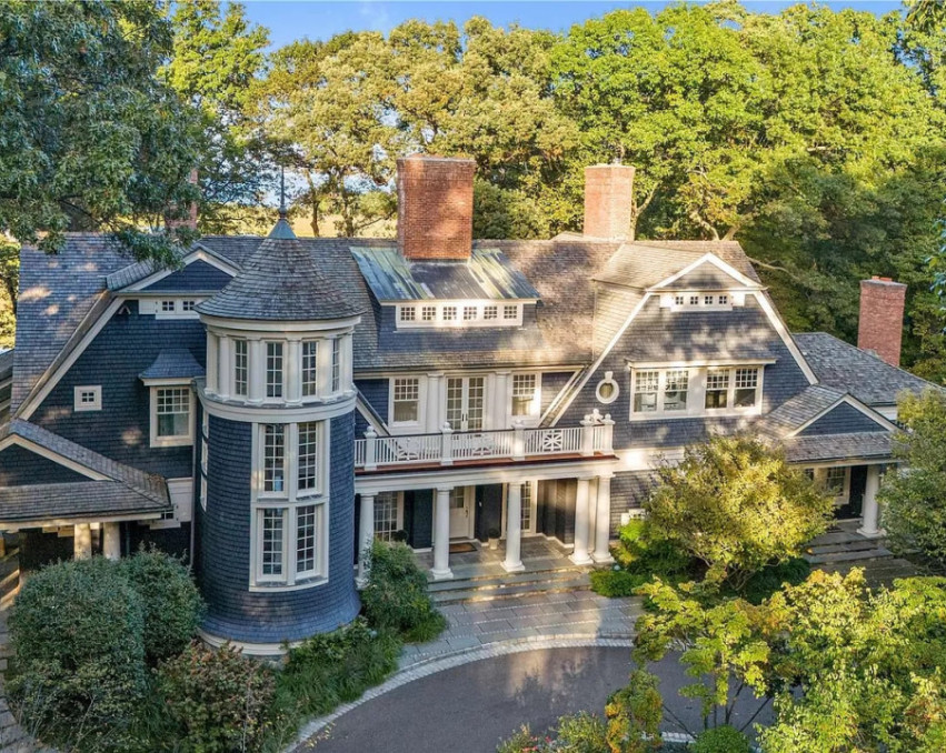 Magnificent Shingle-style Home